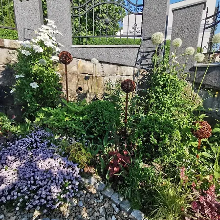 Krysztalowy Z Pieknym Ogrodem W Centrum Uzdrowiska