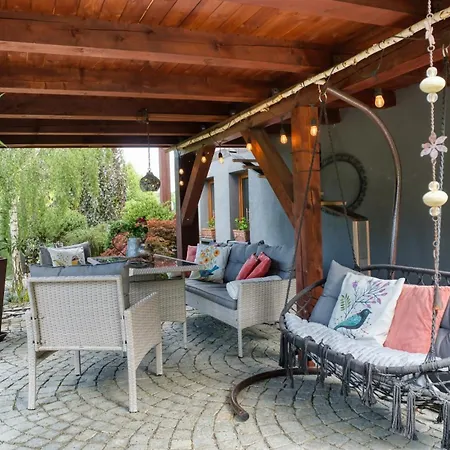 Krysztalowy Z Pieknym Ogrodem W Centrum Uzdrowiska * 波兰尼卡-兹德鲁伊