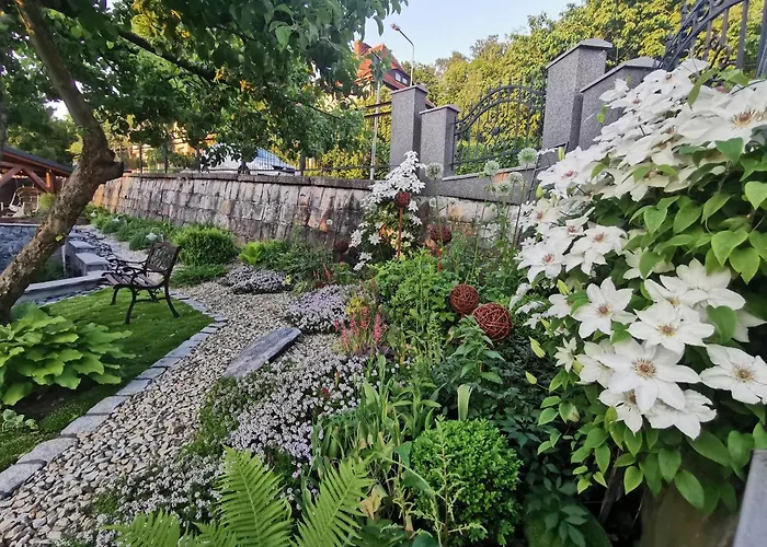 Krysztalowy Z Pieknym Ogrodem W Centrum Uzdrowiska Apartamento Polanica-Zdrój